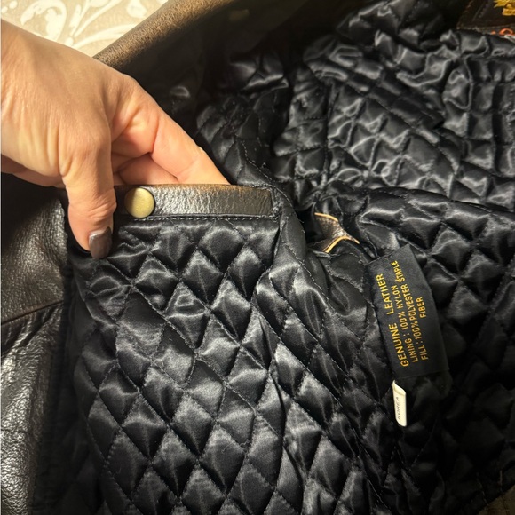 Harley-Davidson Quilted Jacket Label with Brown and Gold Accents - Picture 9 of 11